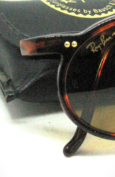 Ray-Ban USA Vintage 90s B&L Asbury Chromax W1721 Driving Series Oval Sunglasses