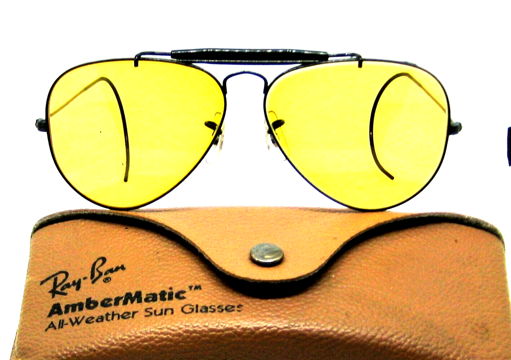 NOS Sunglasses B&L USA New 1970s Ambermatic Ray-Ban Vintage Outdoorsman Aviator